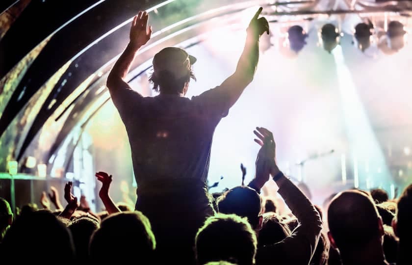 Racing Mount Pleasant background